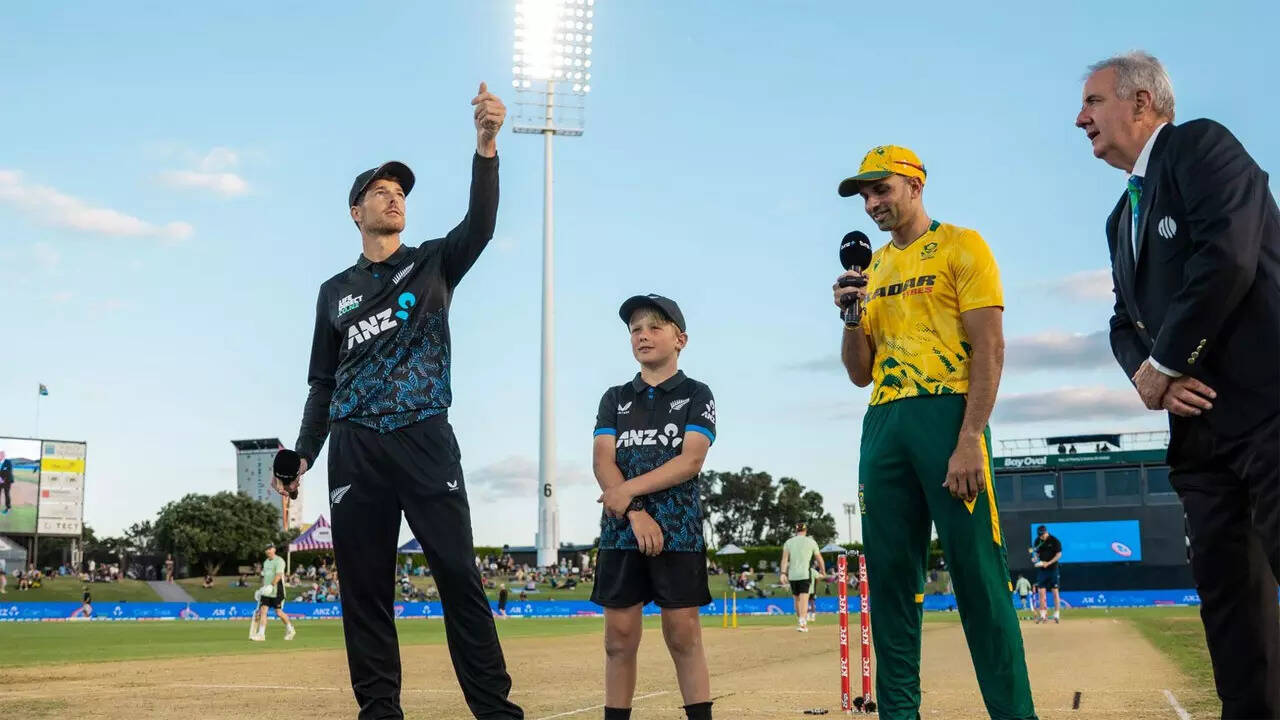 New Zealand 18/2 in 3.0 Overs | New Zealand vs South Africa Live Score, 1st T20I: New Zealand win toss, opt to bat against South Africa