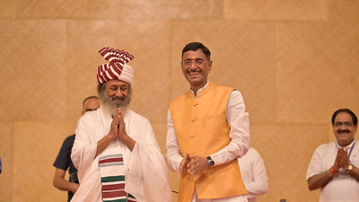 Sri Sri Ravi Shankar’s Art of Living marks 45 years; Karnataka governor, Union MoS attend celebrations