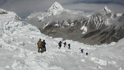 Peak crush: 274 summit Everest in single day | India News