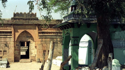 Muslim side in SC, challenges high court’s Bhojshala order | India News