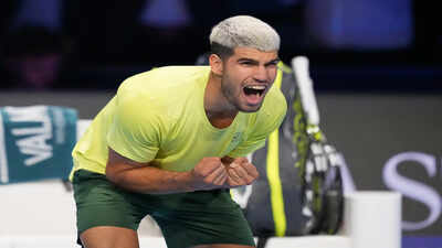 Why has Carlos Alcaraz withdrawn from Wimbledon 2026 tennis tournament?