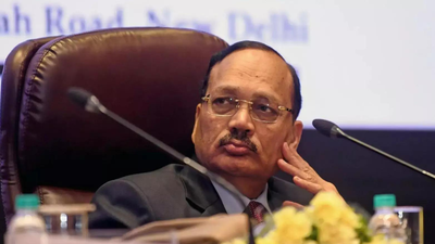 CJI on unemployed youth turning activists, attacking everyone