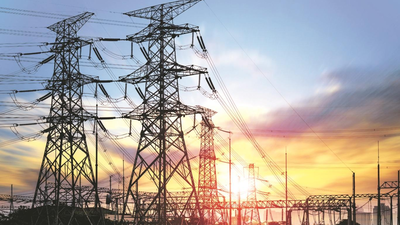 Peak power demand hits record 260.5 GW