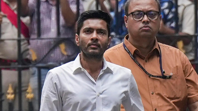 Speaker to hear Abhishek tomorrow on split in TMC | India News