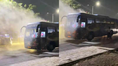 Massive scare for Gujarat Titans: Players evacuated after team bus suffers short circuit; all safe | Cricket News