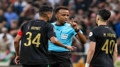 Somalian World Cup referee receives hero’s welcome after US entry denial – Watch | Football News