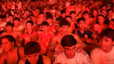 Madrid goes ‘Viking Row’! Spain fans recreate Norway’s viral celebration after reaching World Cup final | Watch | Football News