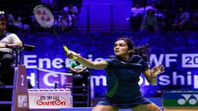 PV Sindhu breaks Chen Yufei jinx, becomes first Indian woman to reach Japan Open final | Badminton News