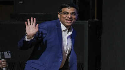 Chess legend Viswanathan Anand makes U-turn, rejoins FIDE election race | Chess News