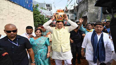 CM Dhami inaugurates Kalash Bandhan Maha rally in Bhagwanpur on 650th birth anniversary of Sant Guru Ravidas | India News