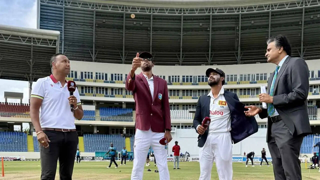 Sri Lanka 34/2 in 11.3 Overs
