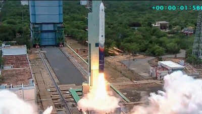 Despite 35 minute delay Vikram-1 keeps date with Indian space history with Mission Aagaman success | India News