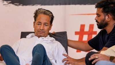 Day 16 of hunger strike: Sonam Wangchuk loses 8.2kg, calls to end fast grow | India News