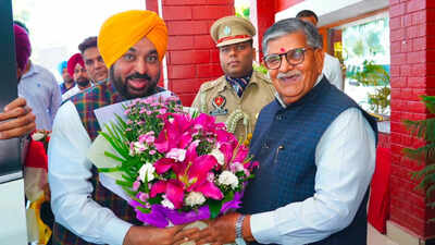 Punjab CM Bhagwant Mann meets Governor; seeks 10-day parole for Jagtar Singh Hawara on “humanitarian grounds”