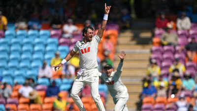 Mitchell Starc surpasses Kapil Dev as Australia face Bangladesh nightmare in Darwin