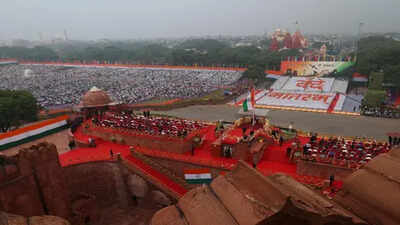 In a first, Vande Mataram sung at Red Fort