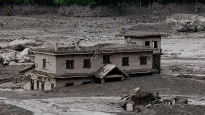 Nepal flash flood unlikely to pose major threat to UP; 105 Indians among missing tourists | India News